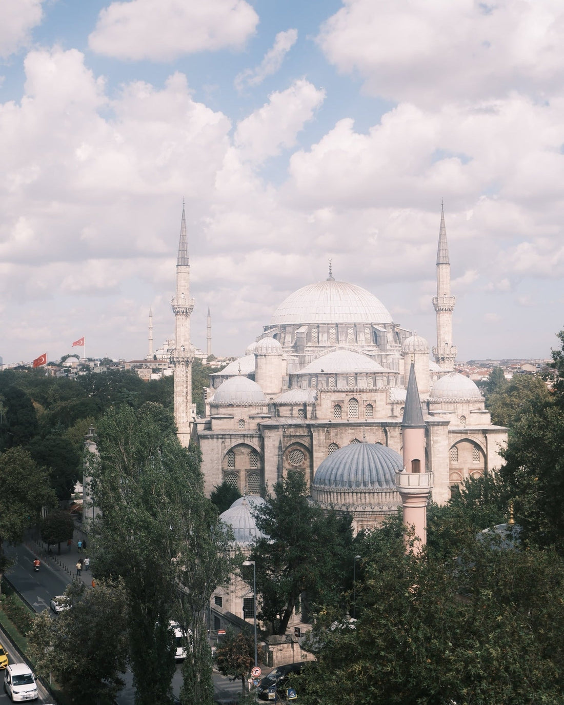 36 Hours in Istanbul: Cats, Kebabs, and a Bosphorus Breeze